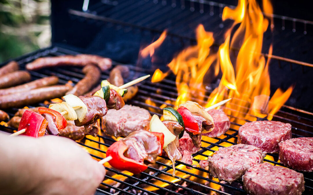7 Pro Tips For How to Clean a BBQ